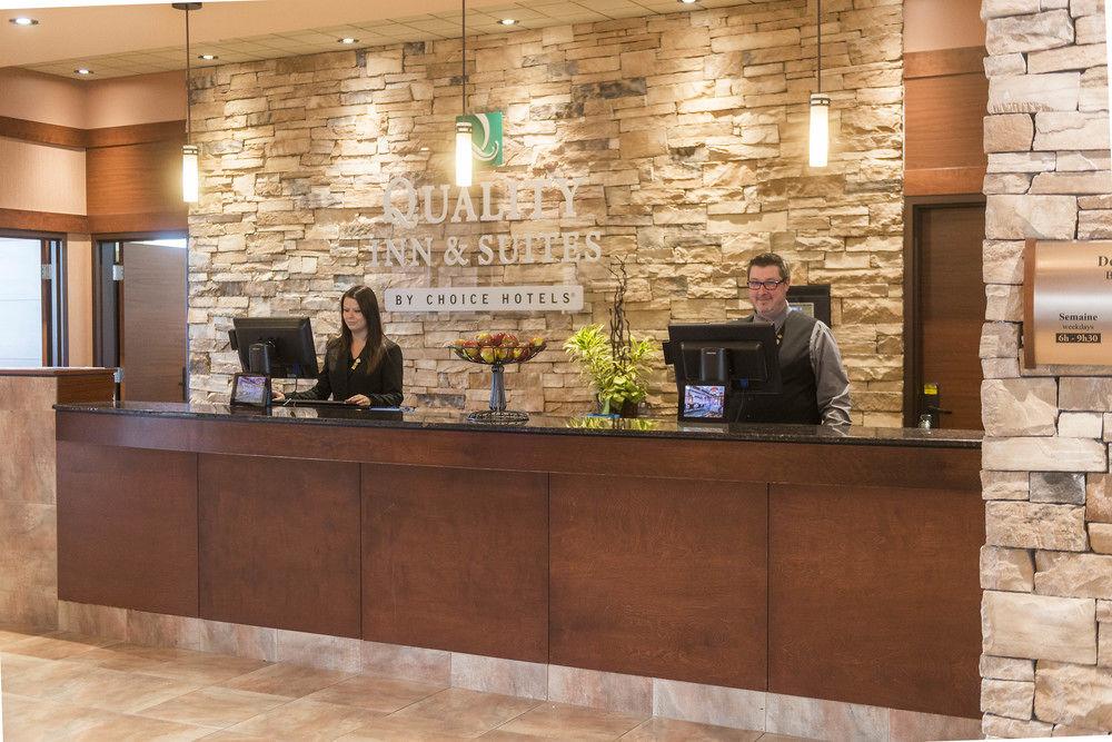Quality Inn & Suites Lévis Exterior foto